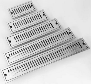 Трап Т-74 400мм*100мм линейный с горизонтальным выходом D50, решетка с вертикальными полосами